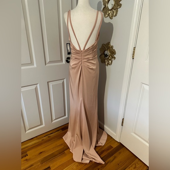 NWT Xscape Rose Gown - Picture 8 of 8